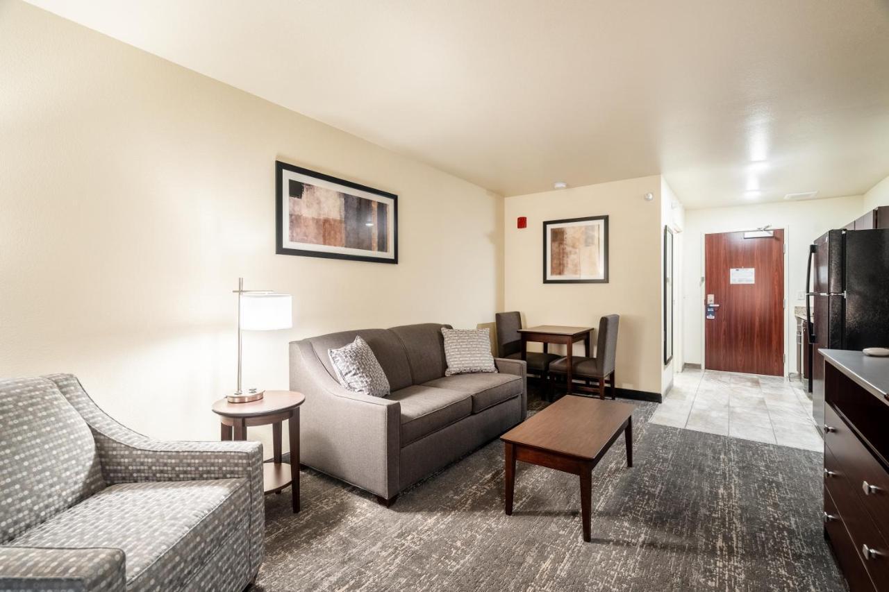 Cobblestone Hotel & Suites - Andrews Экстерьер фото