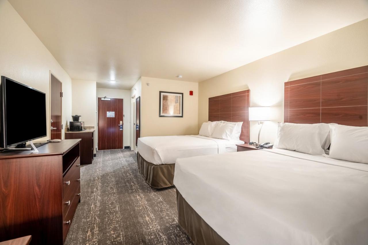 Cobblestone Hotel & Suites - Andrews Экстерьер фото